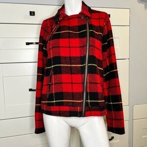 Thread supply  medium. Red and black plaid. Jacket coat. Asymmetrical zip.